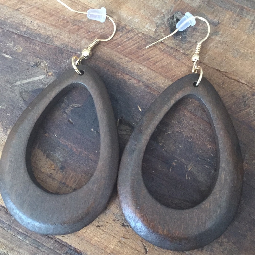 LAST ONE!👆🏼🆕🔅boho Wooden Teardrop Earrings - Picture 4 of 5
